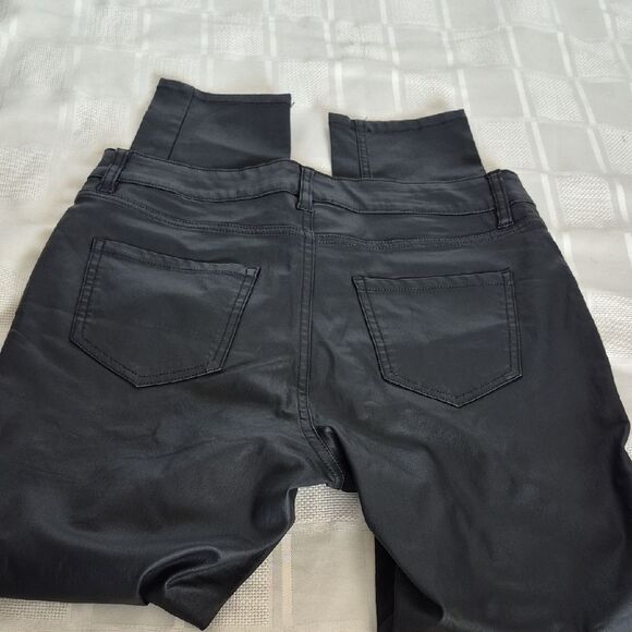 High Rise Black Jeans - Picture 3 of 16